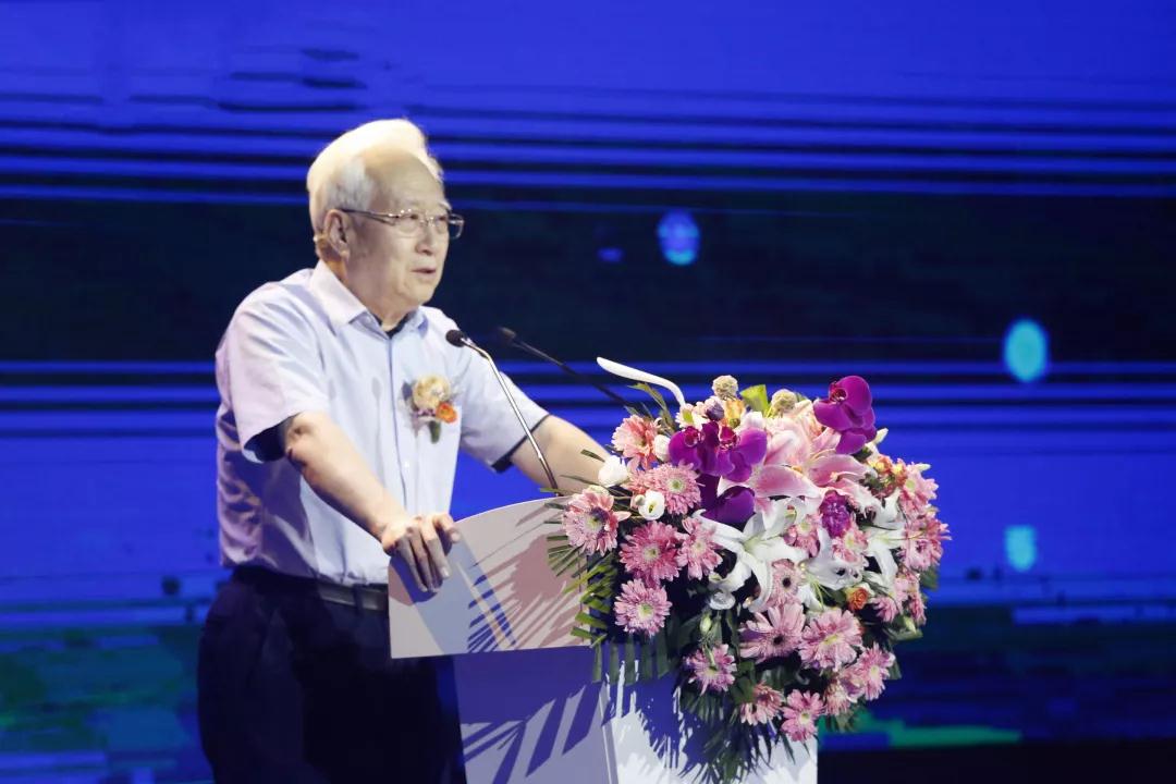 张维庆在三八妇乐27周年庆典暨第二届财智女性发展大会上的讲话